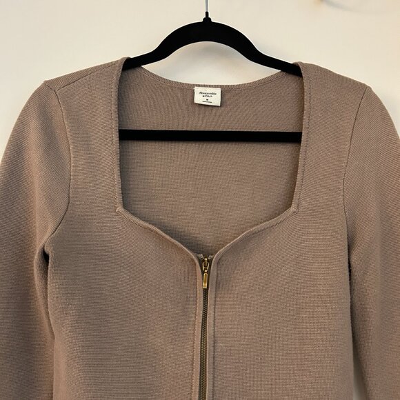 Abercrombie & Fitch Notch Neck Zip Up Slim Ribbed Stretchy Top Tan Beige Size M - Picture 4 of 8